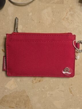 lululemon Clippable Card Case